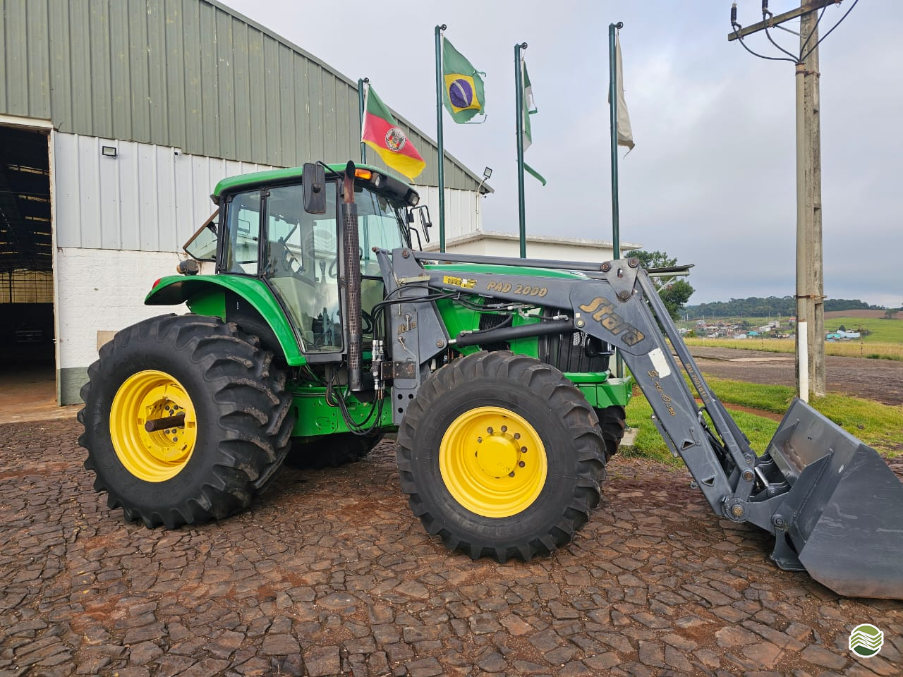 TRATOR JOHN DEERE JOHN DEERE 6165J Tração 4x4 Comatral Caminhões e Máquinas Agrícolas PANAMBI RIO GRANDE DO SUL RS